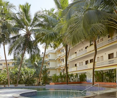 https://imgcld.yatra.com/ytimages/image/upload/t_hotel_yatra_city_desktop/v1485150263/Domestic Hotels/Hotels_Goa/Goa - La Vida Varca, A Sterling Holidays Resort/Overview.jpg